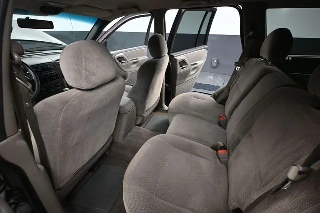Used 1999 Gray Jeep Laredo image 30