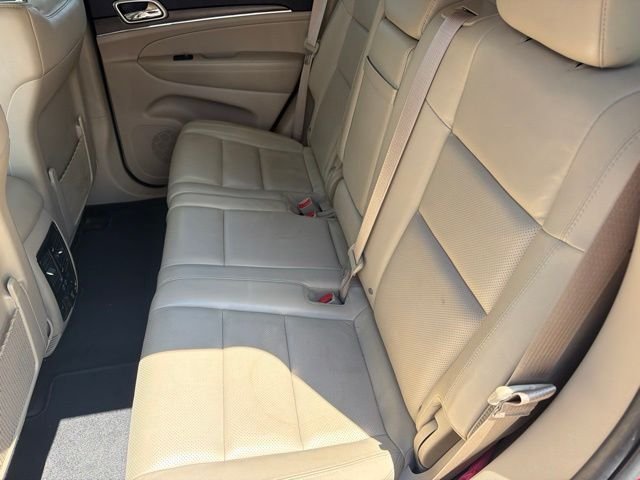 Used 2015 Red Jeep Limited image 17