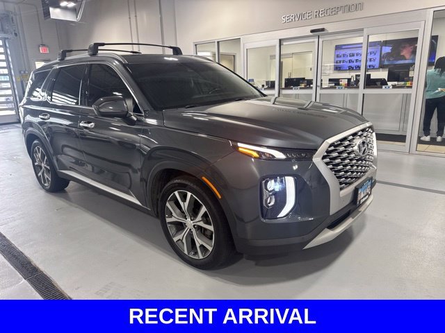 Used 2022 Gray Hyundai SEL image 5