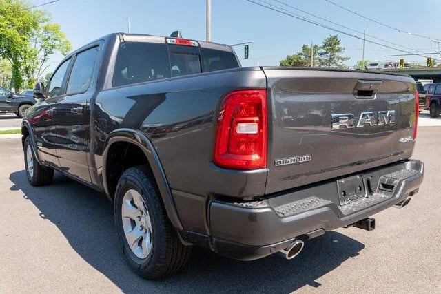 New 2026 Granite Crystal Metallic Clear-Coat Exterior Paint RAM Big Horn/Lone Star image 7