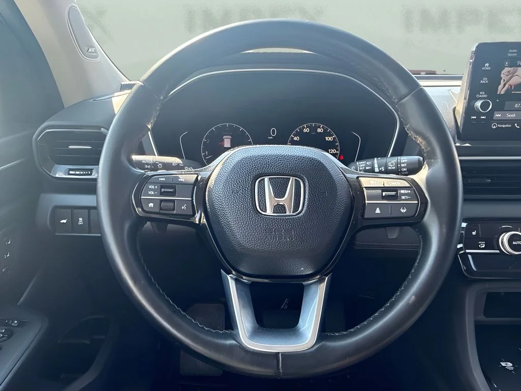 Used 2024 White Honda Touring image 14