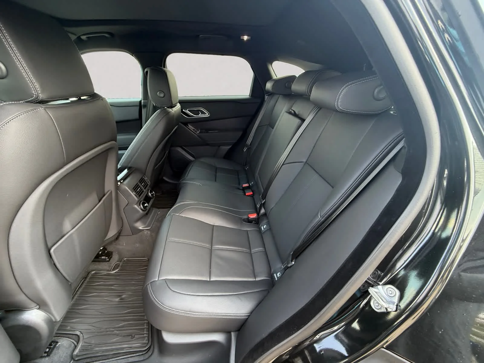 New 2026  Land Rover  image 13