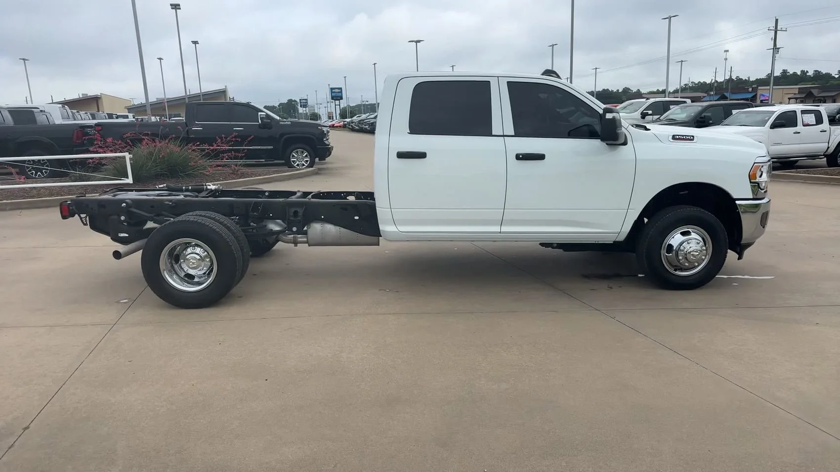 2024 RAM Ram 3500 Chassis Cab Tradesman - Photo 9