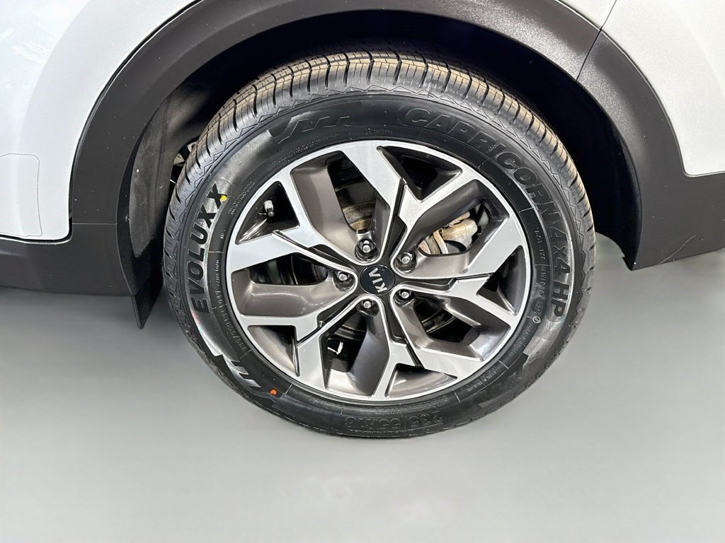 Used 2020 Sparkling Silver Kia EX image 33