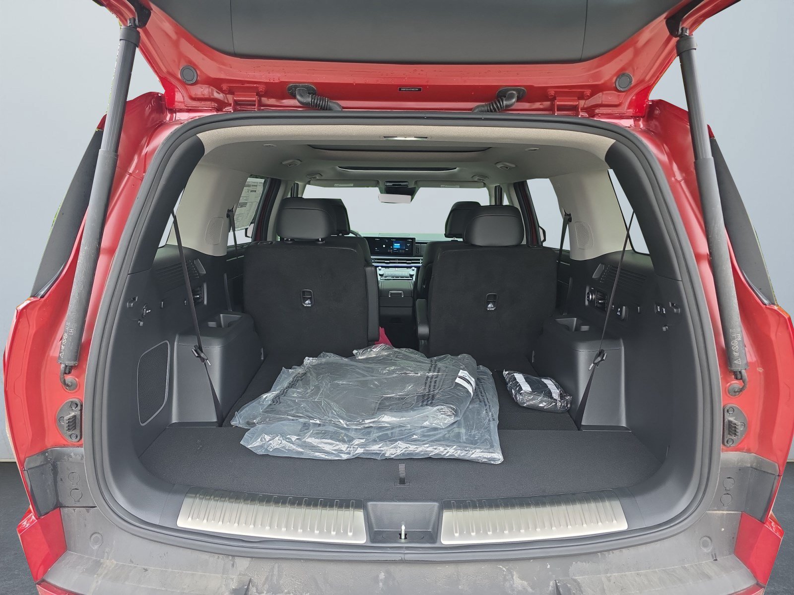 Certified Used 2026 Ultimate Red Hyundai Limited 6P image 14