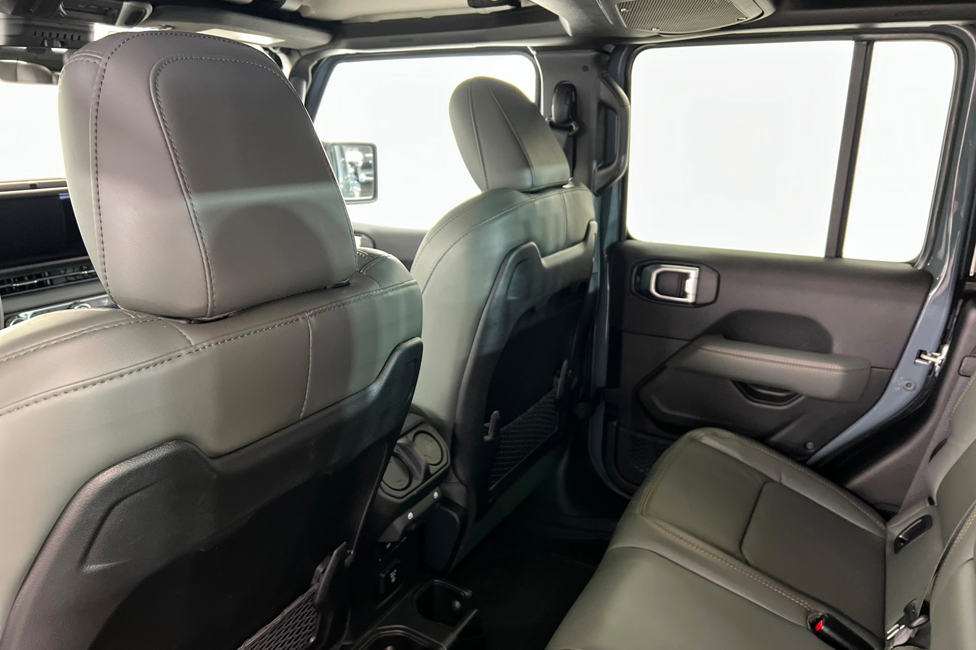 New 2026 Anvil Clear-Coat Exterior Paint Jeep Mojave X image 20