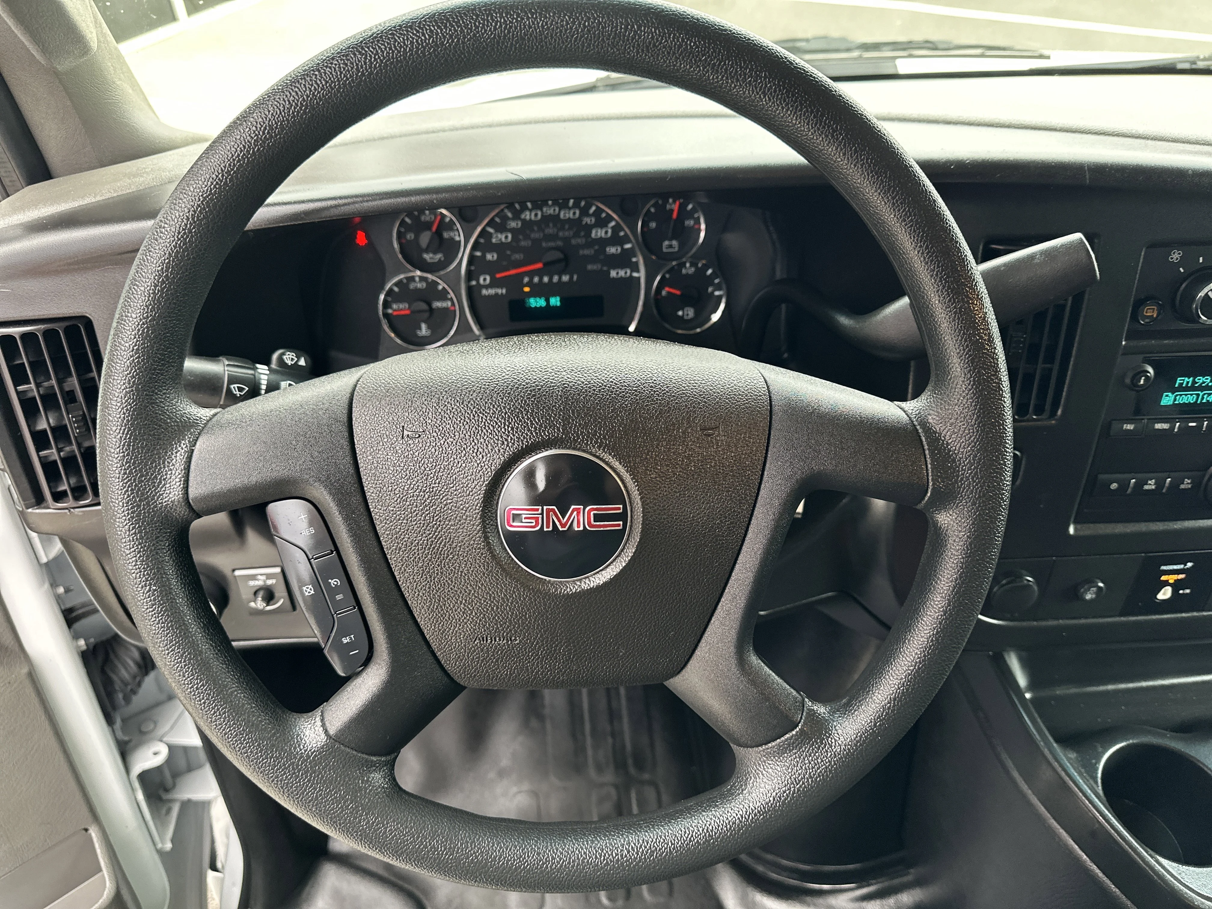 2023 GMC Savana Cargo Work Van - Photo 12