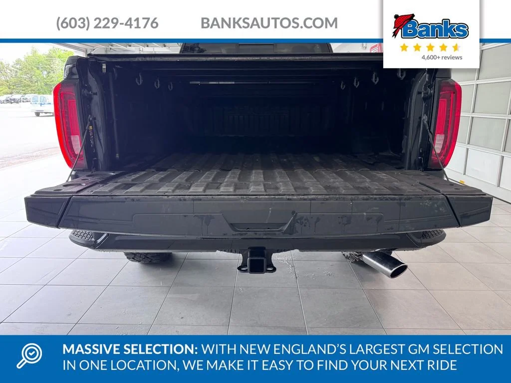 Used 2022 Ebony Twilight Metallic GMC Denali image 8