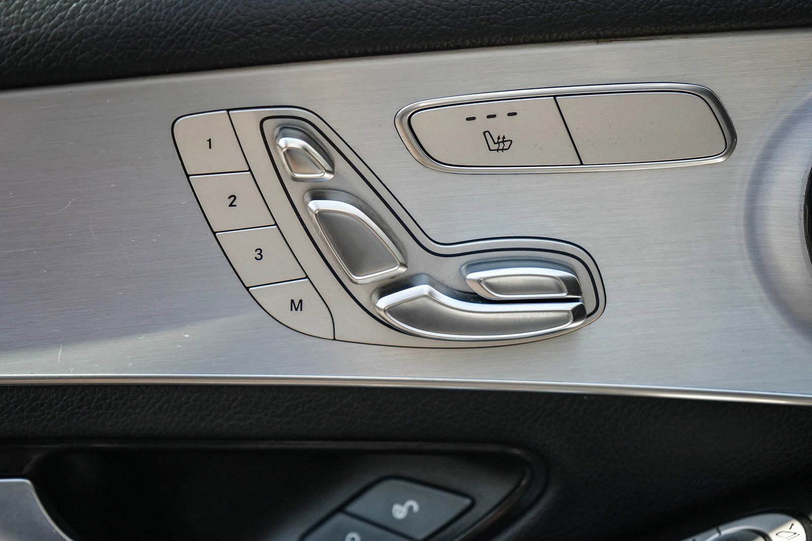 Used 2019 Polar White Mercedes-Benz 300 image 20