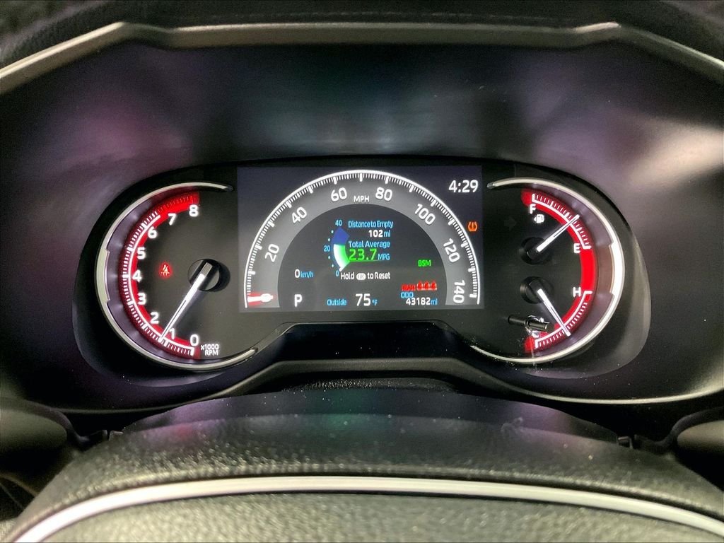 Used 2024 Silver Toyota XLE Premium image 26