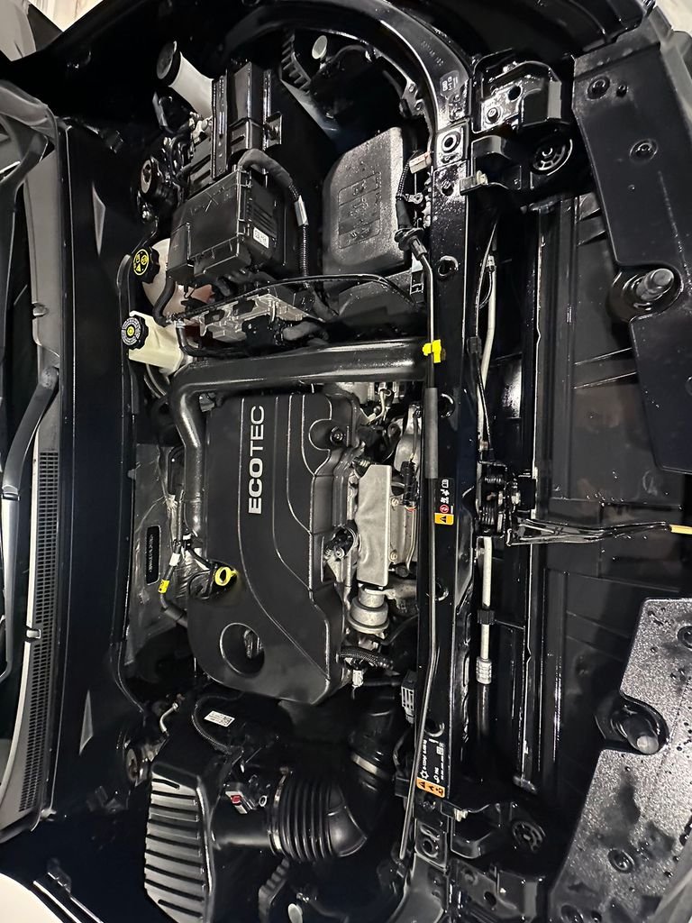 Used 2022 Black Chevrolet LT image 40