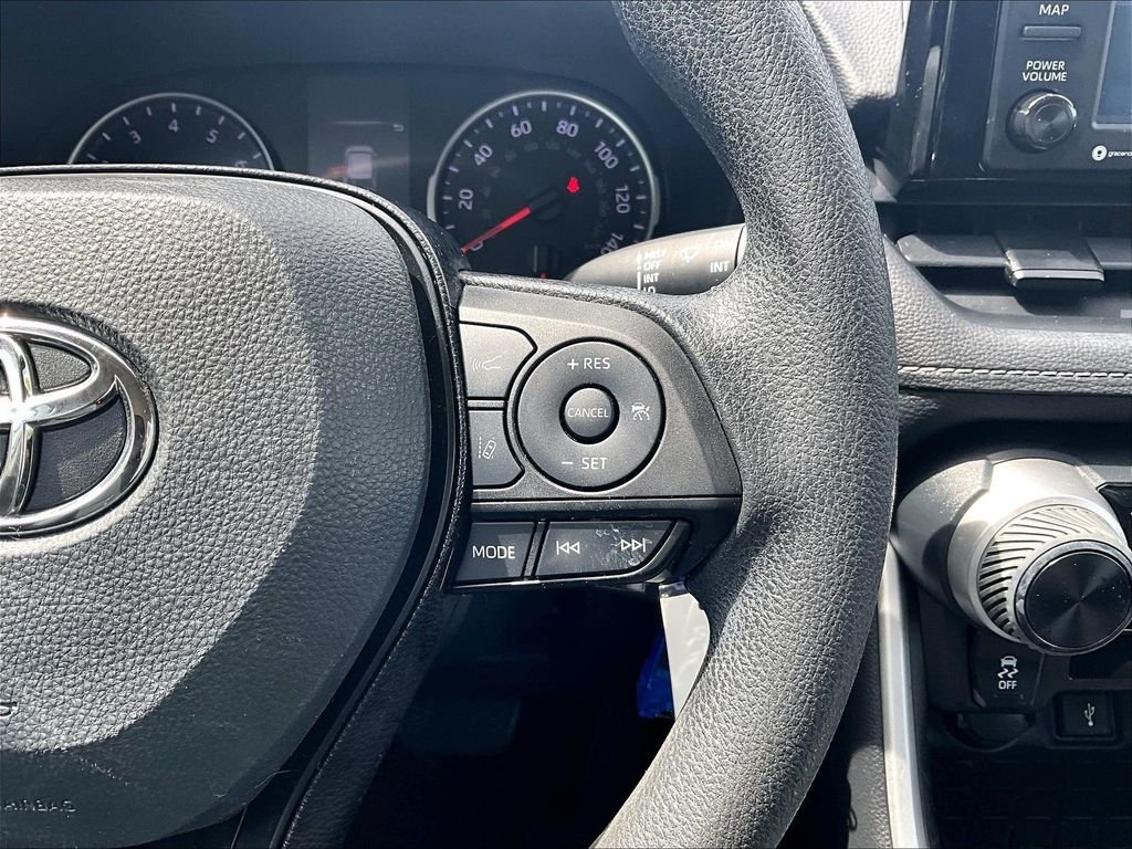 Used 2021 White Toyota LE image 24