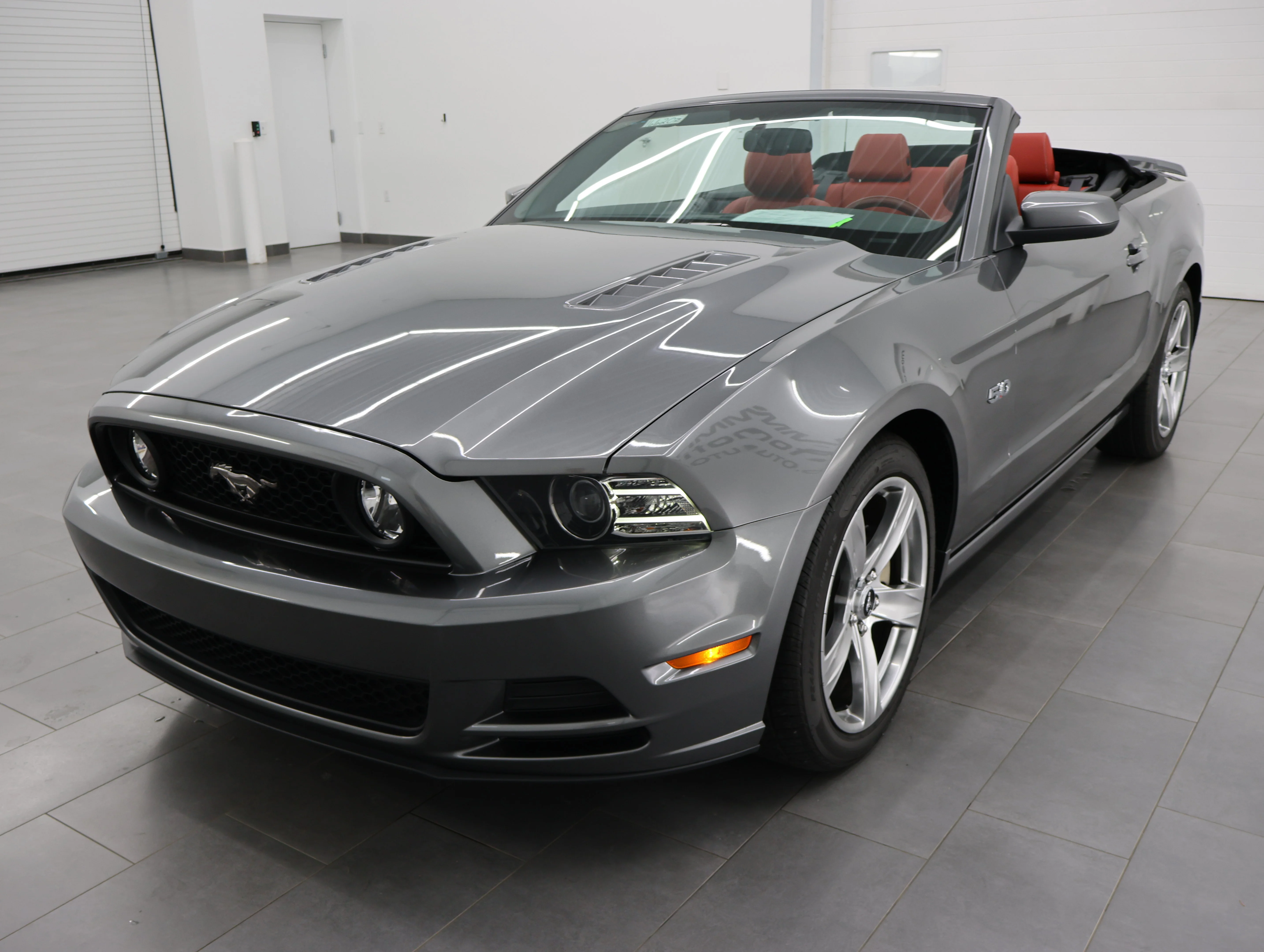 Used 2014 Sterling Gray Metallic Ford GT Premium image 50