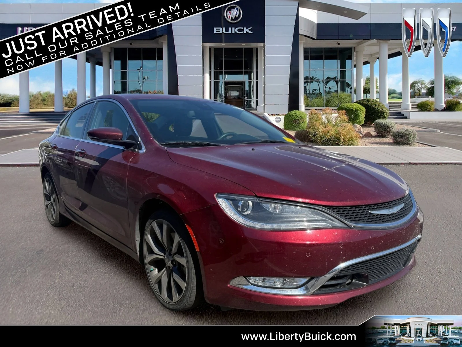 2015 Chrysler 200 C's photo