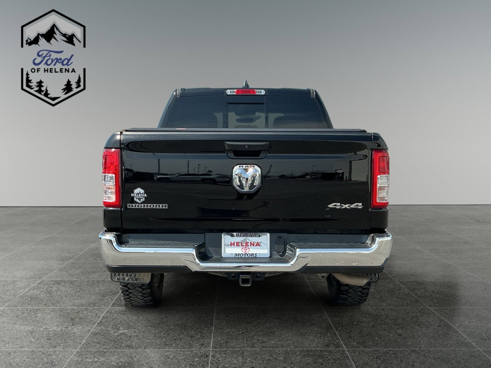 Used 2023 Diamond Black Crystal Pearlcoat Ram Big Horn image 4