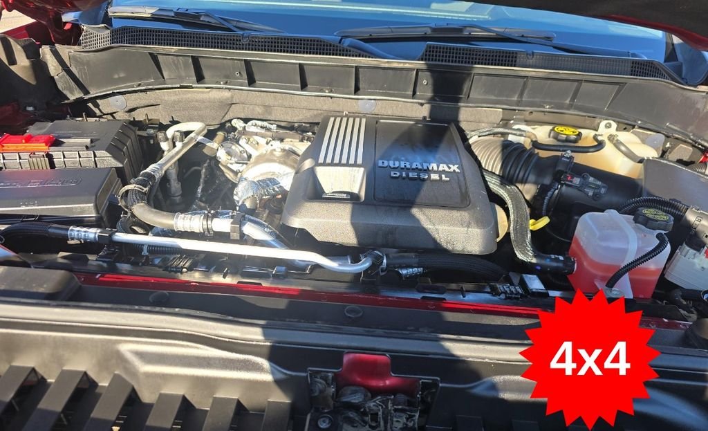 Used 2022 Red Chevrolet RST image 40