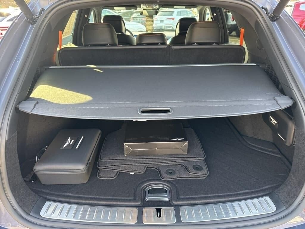 New 2026 Blue Genesis 2.5T SPORT PRESTIGE image 15