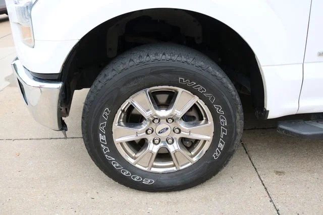 Used 2015 Oxford White Ford XLT image 59