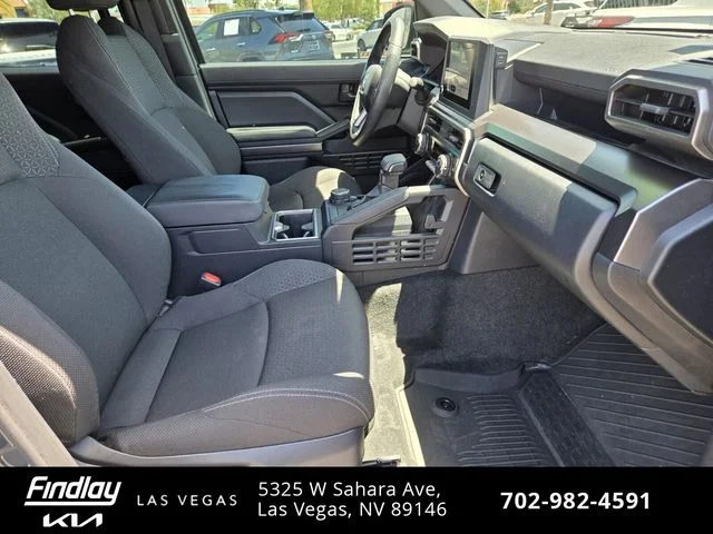 Used 2025  Toyota SR5 image 20