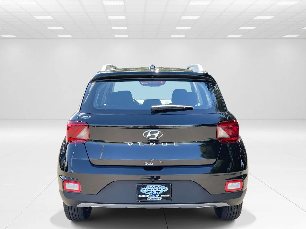 New 2026 Black Hyundai SEL image 5