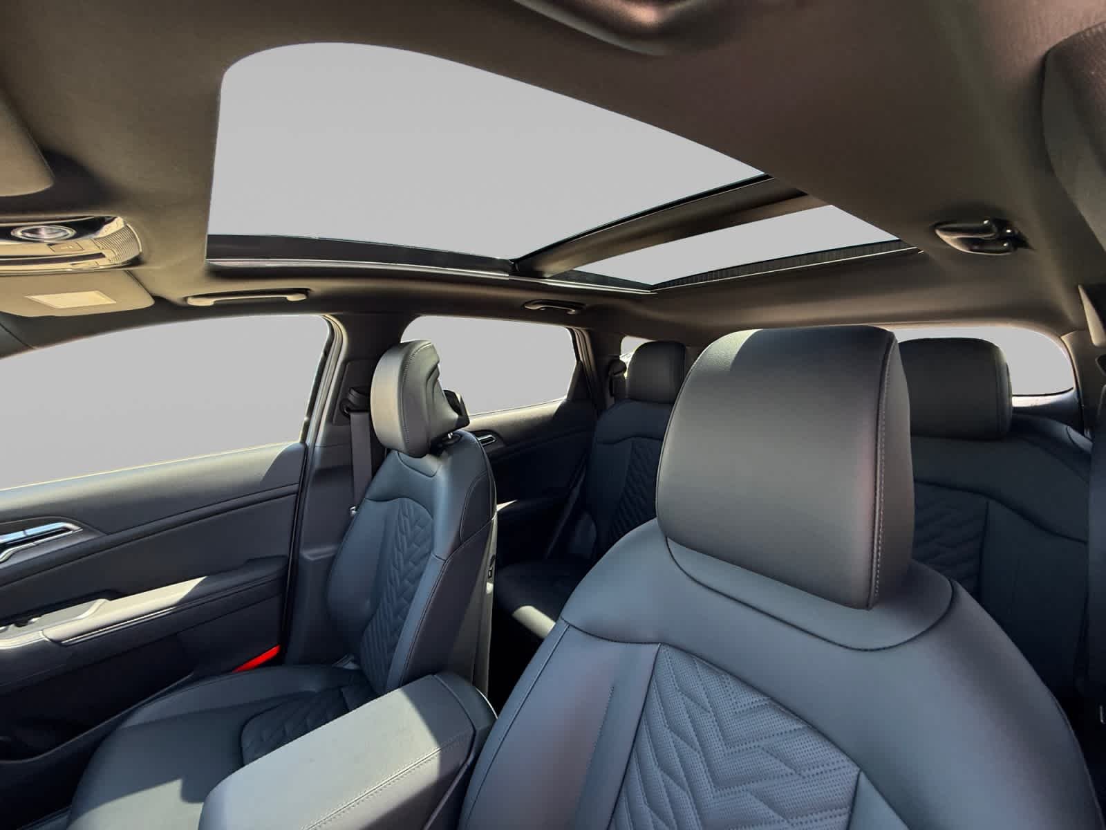 New 2026 Wolf Gray Kia X-Line image 12