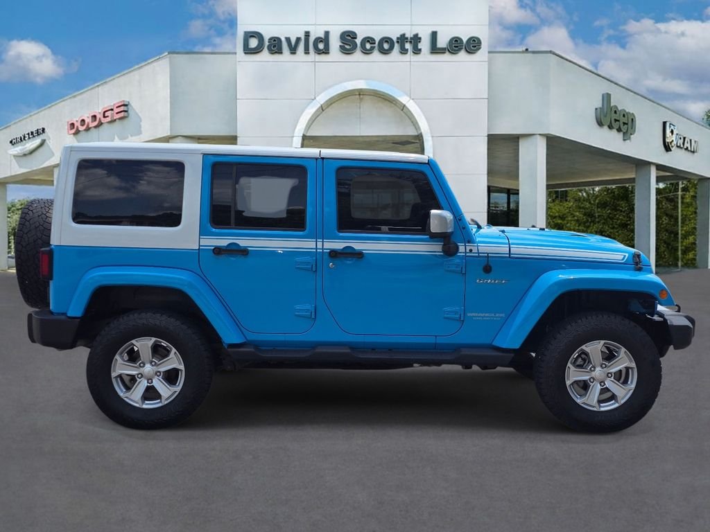 Used 2017 Blue Jeep Unlimited Sahara image 5