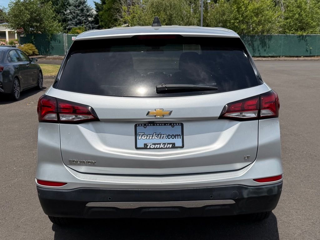 Used 2022 Silver Ice Metallic Chevrolet LT image 7