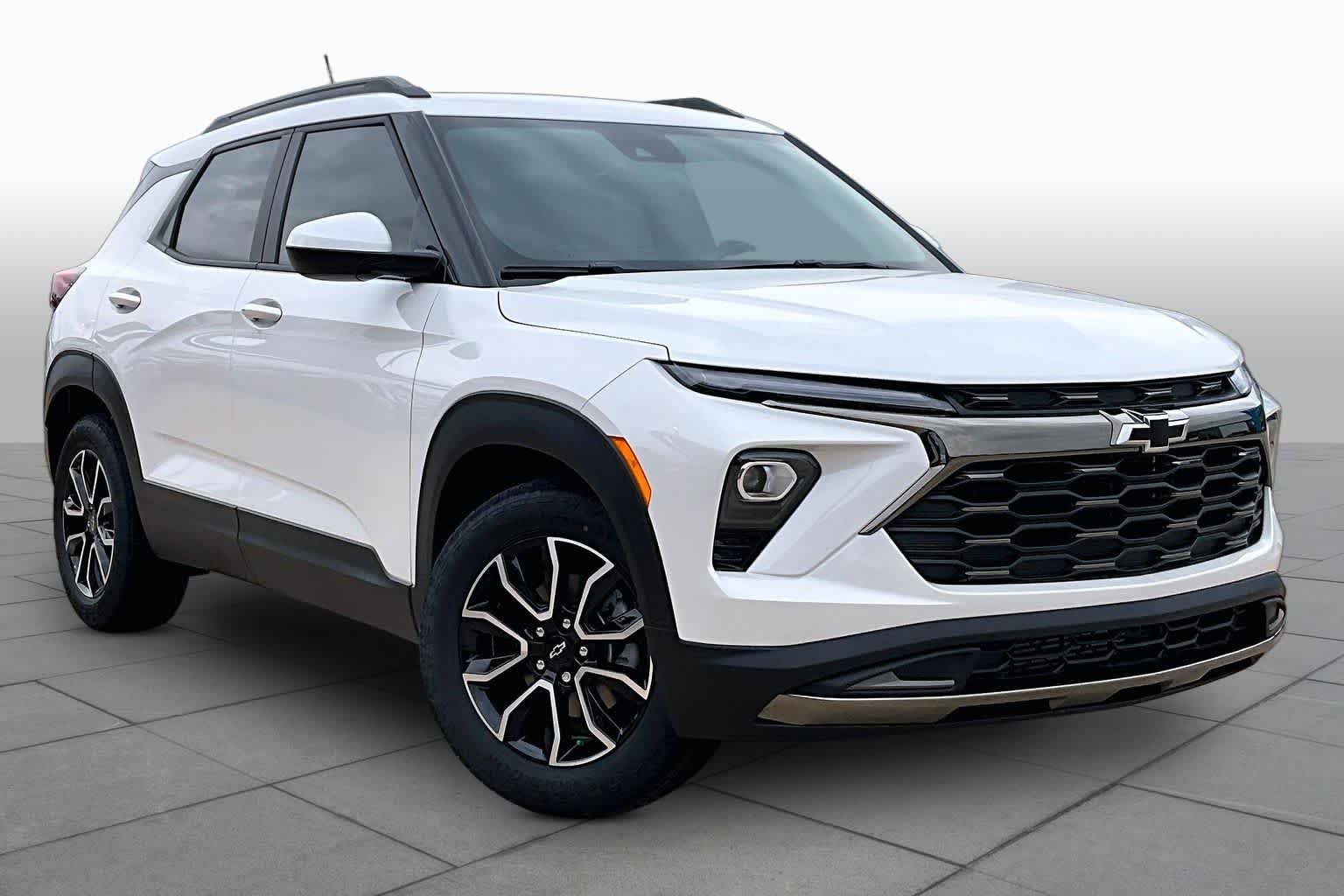 New 2026 Iridescent Pearl Tricoat Chevrolet ACTIV image 3