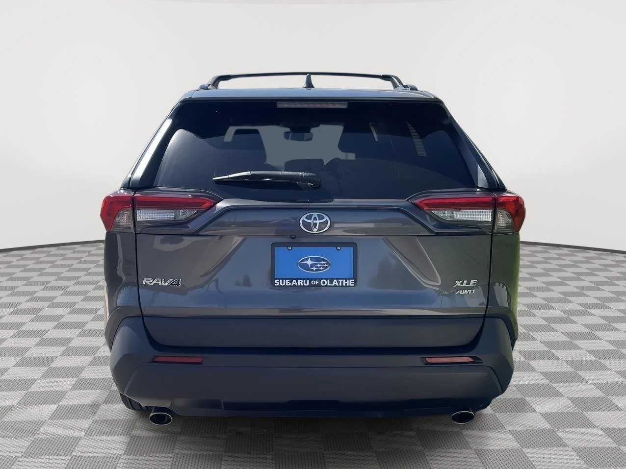 Used 2022 Magnetic Gray Metallic Toyota XLE image 7