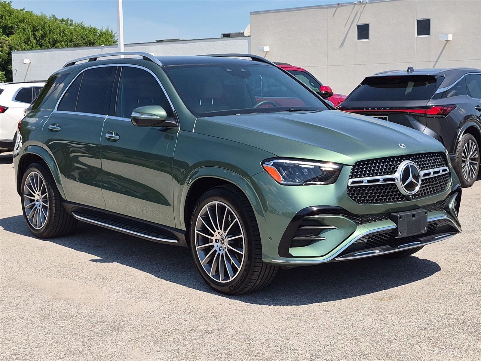 Used 2025 MANUFAKTUR Signature Ireland Mid Green Metallic Mercedes-Benz GLE 450 image 7