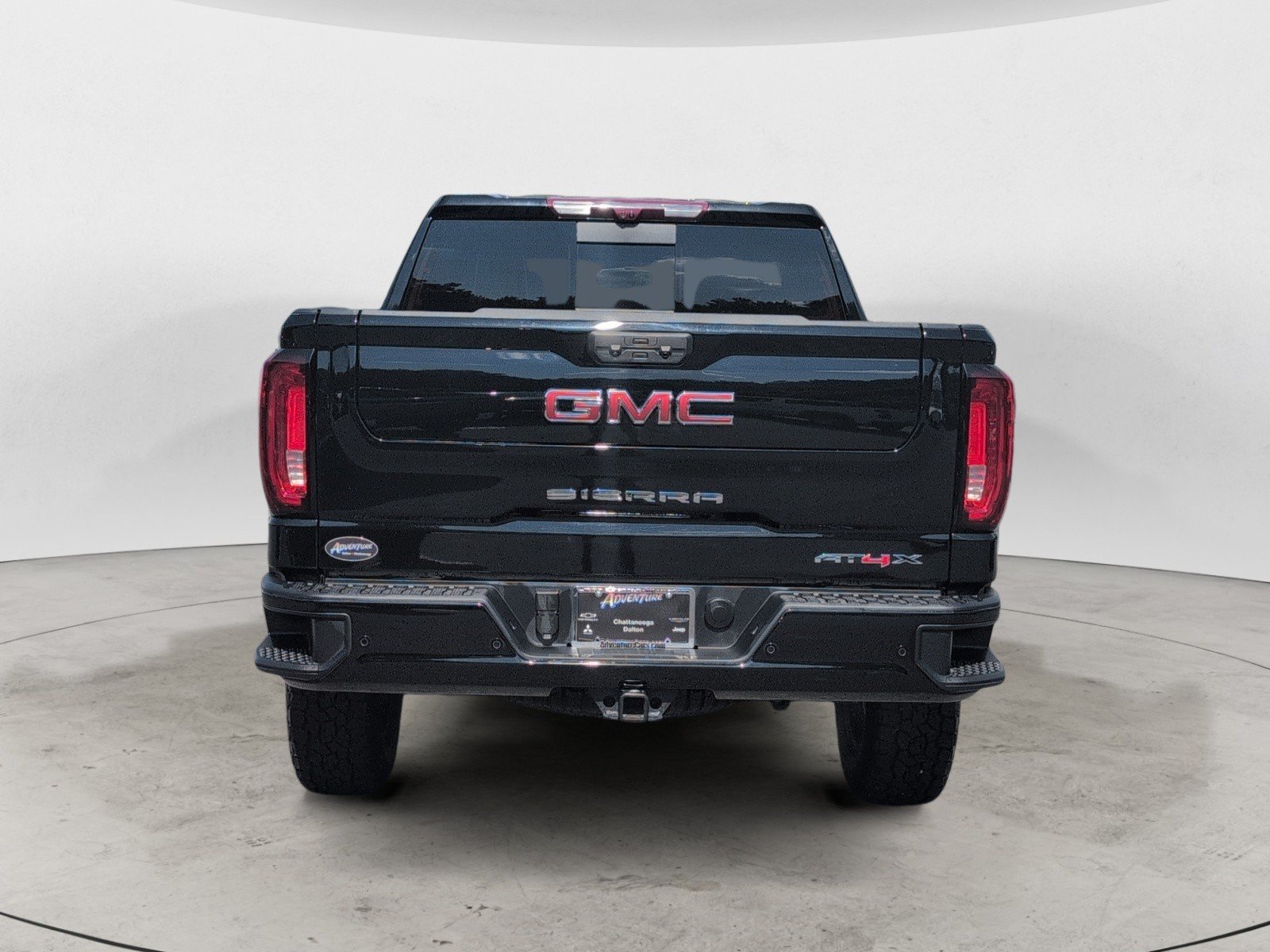 Used 2025 Onyx Black GMC AT4X image 4