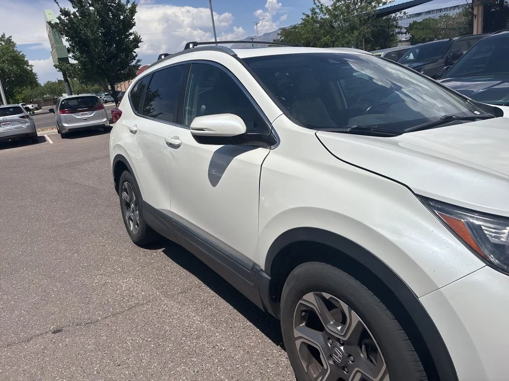 Used 2018 White Honda EX-L image 10