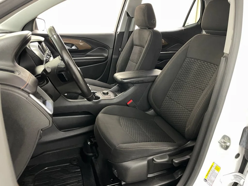 Certified Used 2019 SUMMIT WHITE GMC SLE image 19