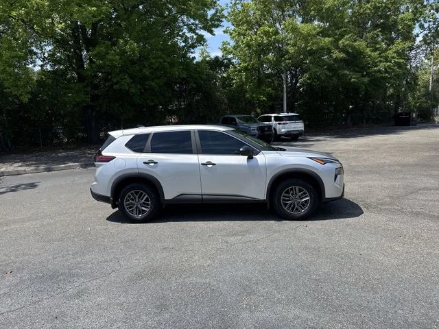 Used 2024 Silver Nissan S image 4