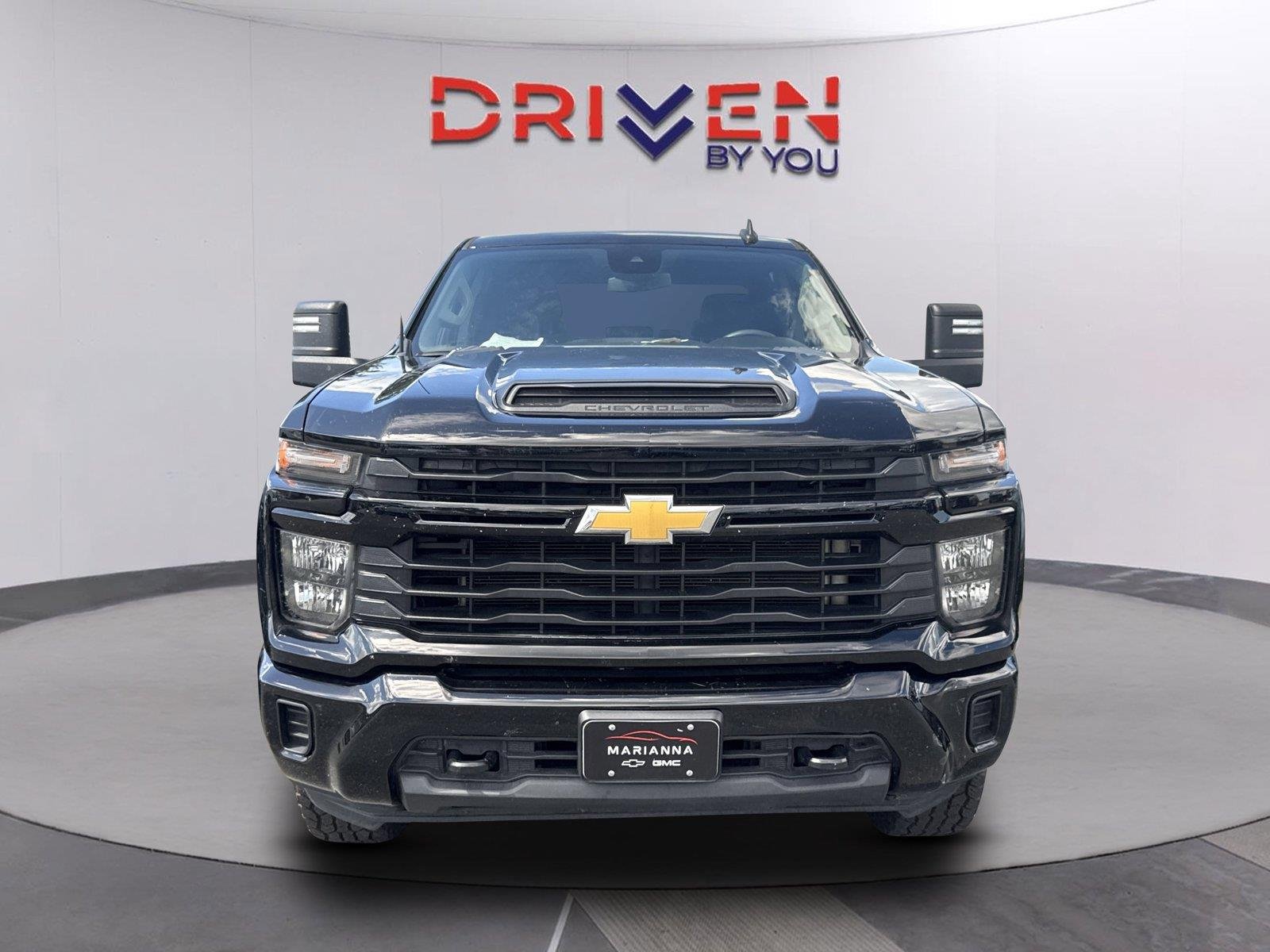 Used 2024 Black Chevrolet Custom image 9