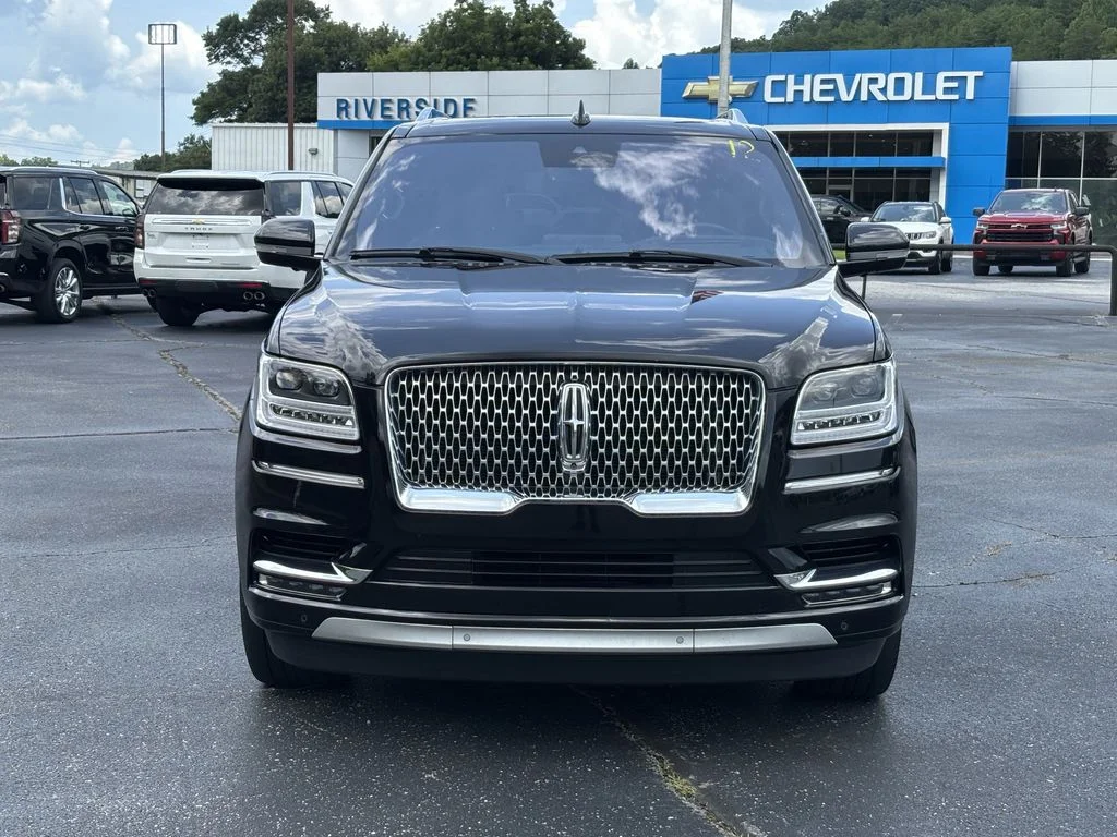 Used 2020 Black Lincoln Reserve image 5
