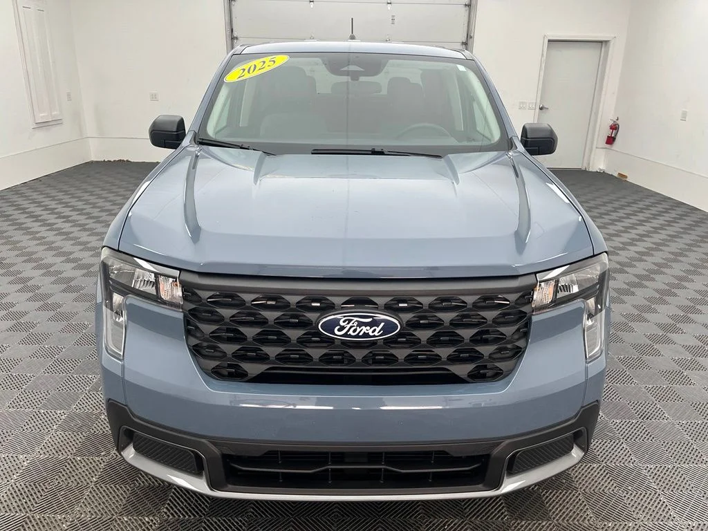 Used 2025 Gray Ford XLT image 14