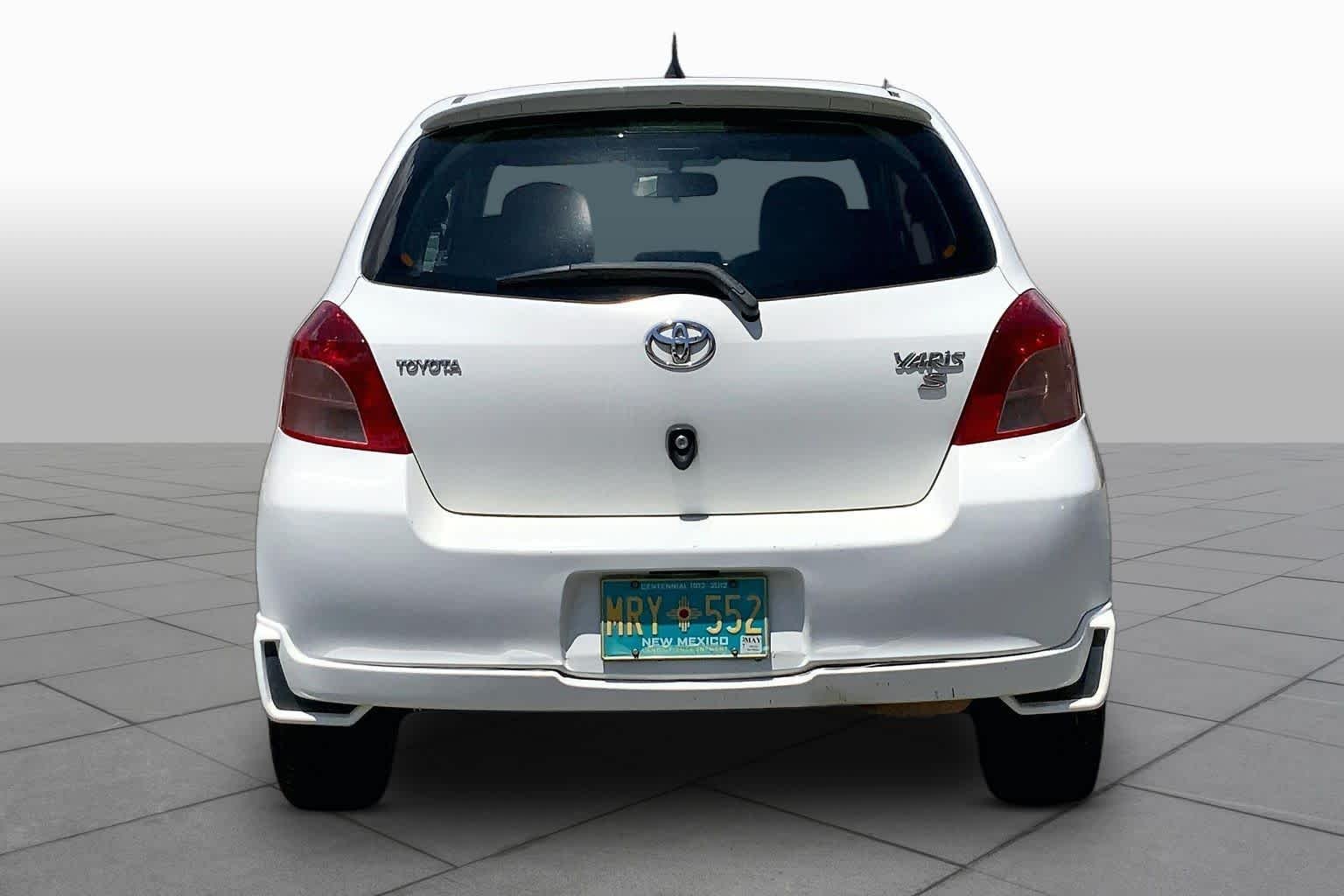 Used 2008 Polar White Toyota S image 4