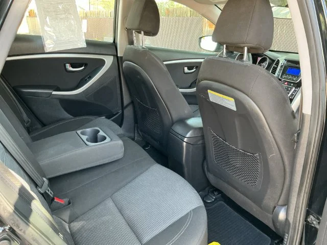 Used 2016 Black Hyundai Base image 21