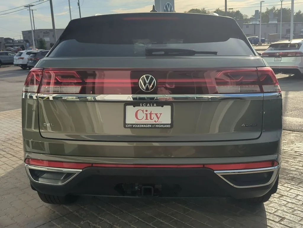 New 2026 Green Volkswagen 2.0T SEL image 7