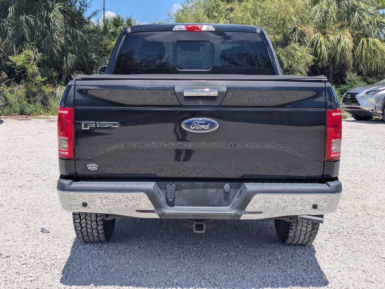 Used 2016 Shadow Black Ford XLT image 6