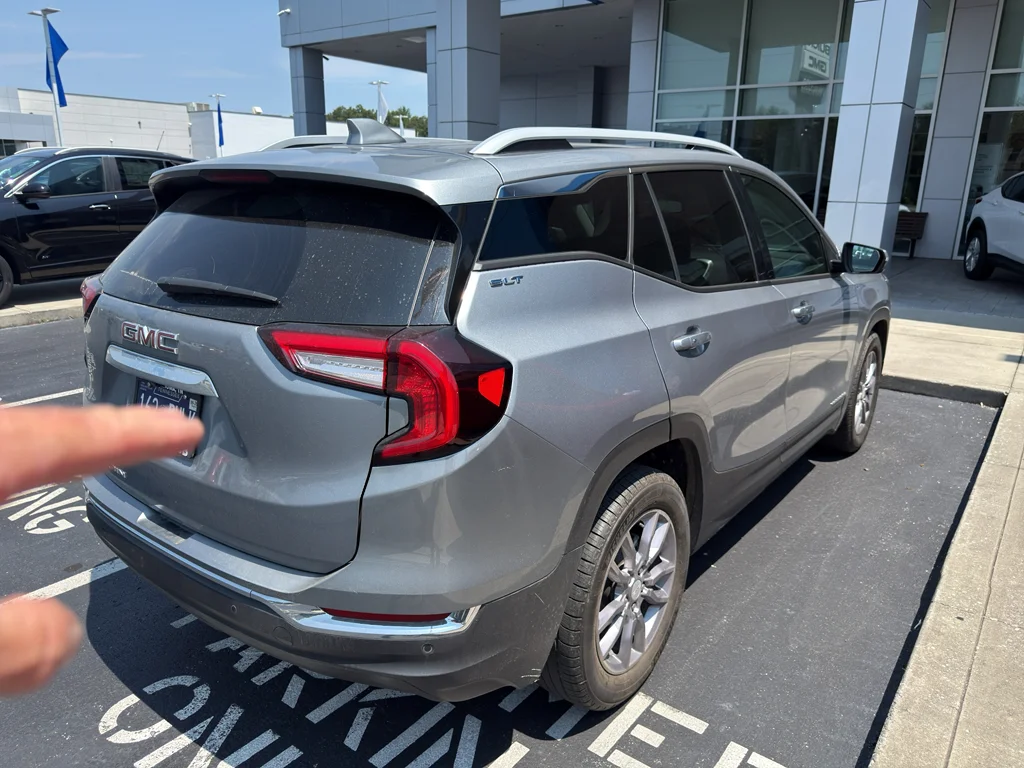 Used 2023 STERLING METALLIC GMC SLT image 5