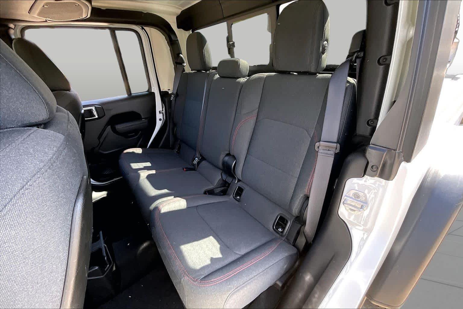 Used 2026 Bright White Clearcoat Jeep Rubicon image 20