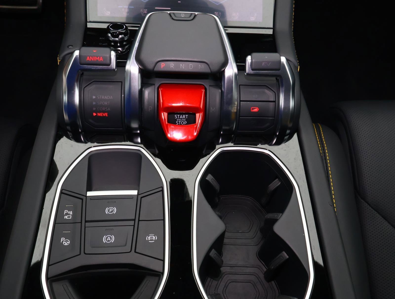 2025 Lamborghini Urus SE - Photo 24