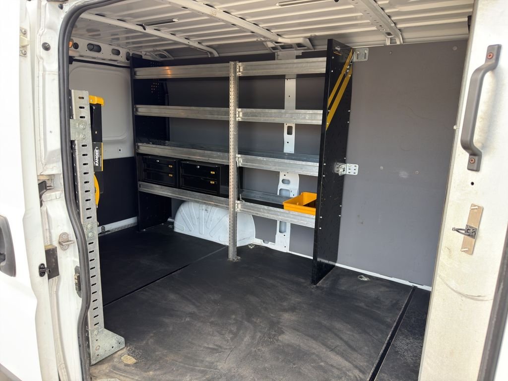 Used 2023 White Ram Base image 29
