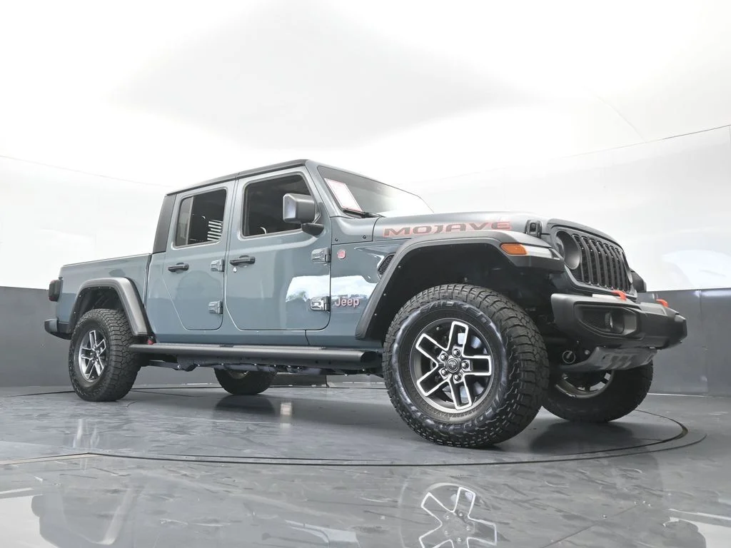 Used 2024 Anvil Clear Coat Jeep Mojave image 63