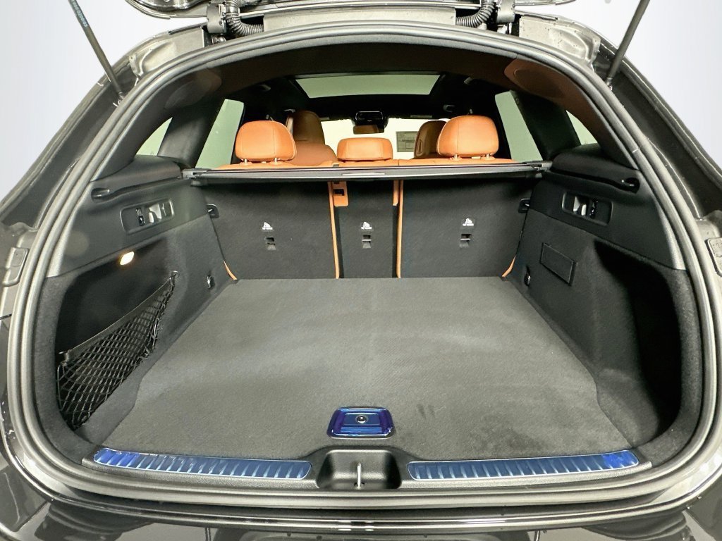 New 2027 Graphite Grey Metallic Mercedes-Benz GLC 300 image 59