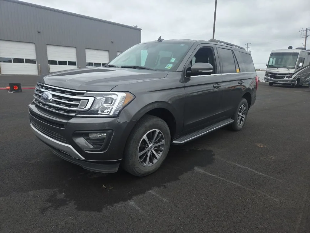 Used 2020 Magnetic Ford XLT image 3