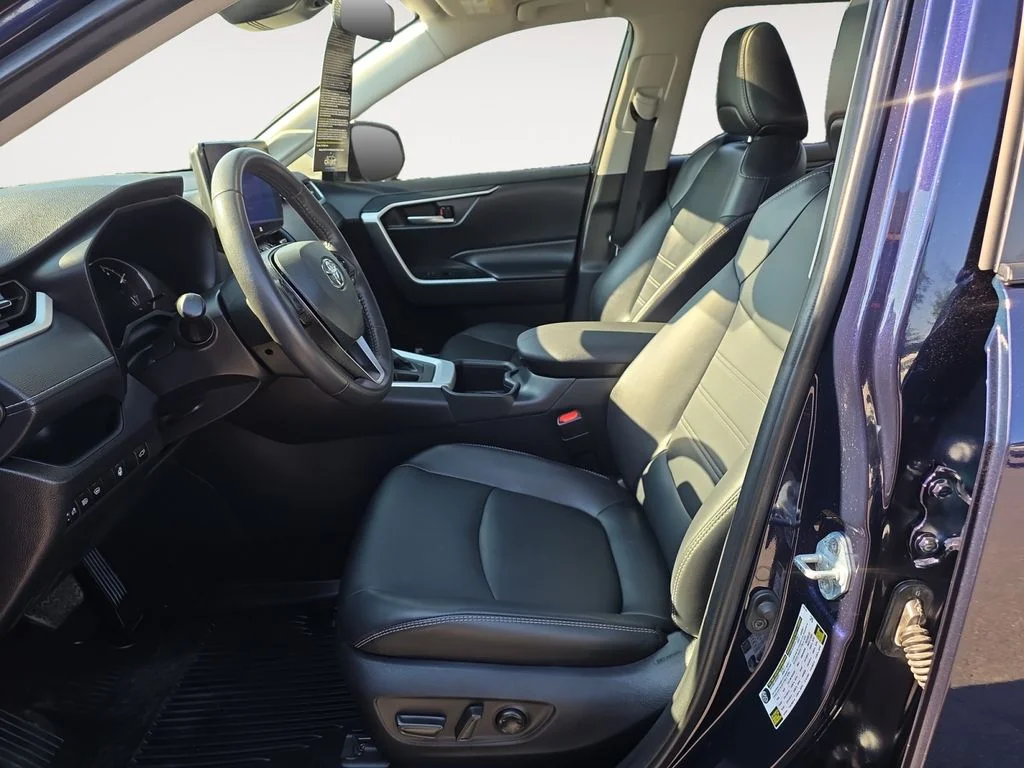 Used 2025 Blueprint Toyota XLE Premium image 15