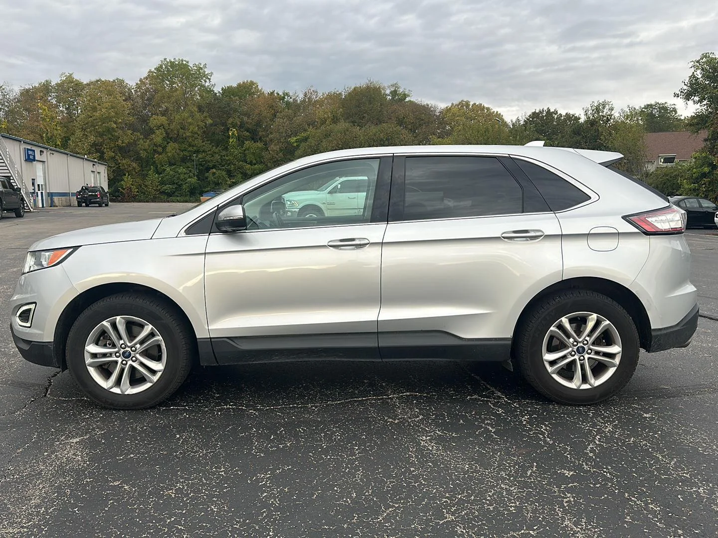 Used 2017 Ingot Silver Ford SEL image 8